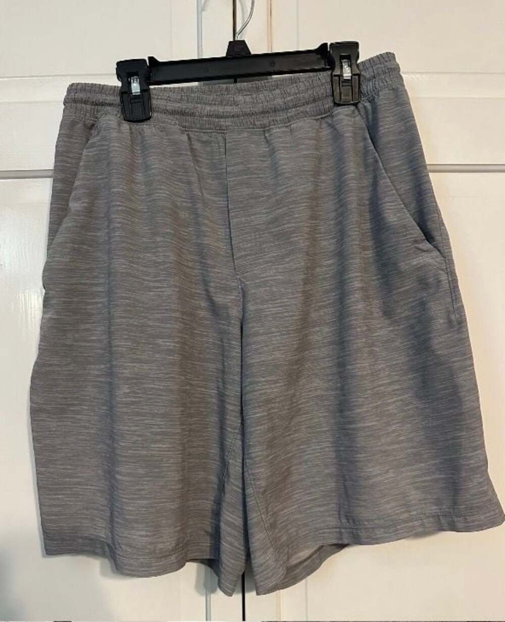 Lululemon T.H.E. Short 9" *Liner Gray Men's Size Large M7ALAS